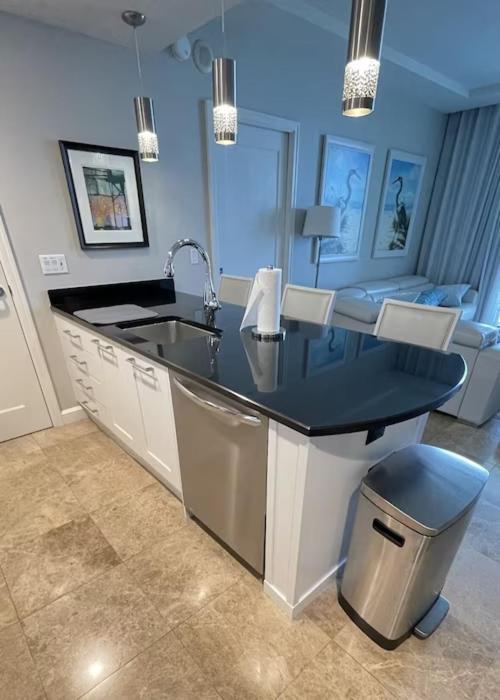 Oceanfront Palm Beach Resort & Spa Singer Island Riviera Beach Rum bild